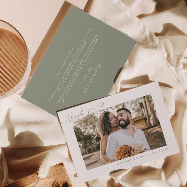 Carte De Remerciements Sage Green Boho Simple Photo Heart Script Mariage (Créateur téléchargé)