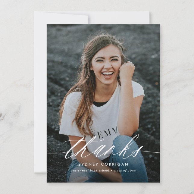 Carte De Remerciements Script de calligraphie simple Deux diplômes photo (Devant)