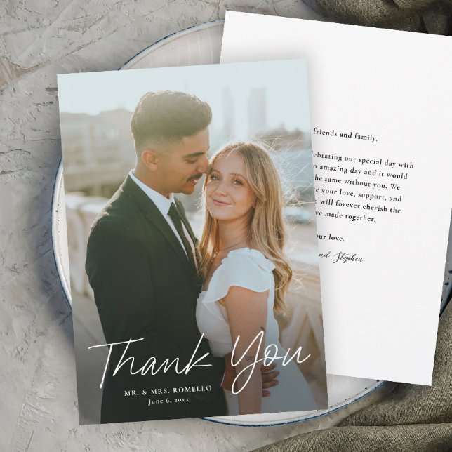 Carte De Remerciements Script moderne Mariage photo simple (Modern script photo wedding thank you card with full bleed photo typography overlay.)