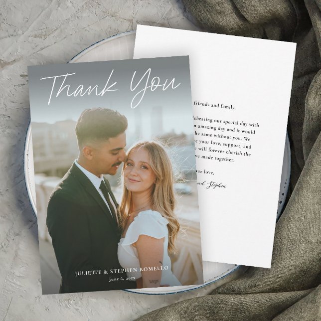 Carte De Remerciements Script moderne Mariage photo simple (Modern script photo wedding thank you card with full bleed photo typography overlay.)