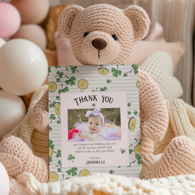 Carte De Remerciements Shamrocks et pièces irlandais rose et vert Anniver (Cute girly baby lucky coins St. Patrick's Day birthday Thank You card with custom Photo and Text.)
