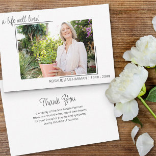 Carte De Remerciements Une vie bien vécue Script Décontracté Photo Funéra