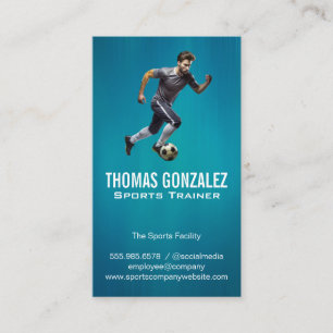 Carte De Rendez-vous Un homme sportif qui court avec un ballon de footb