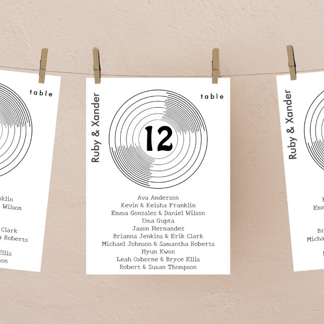 Carte de siège individuel super de la table Vinyl  (Groovy vinyl record black and white single table seating chart. )