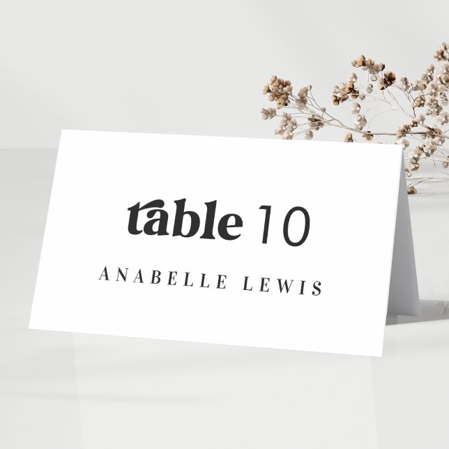 Carte de table de mariage avec nom d'invité en scr (Créateur téléchargé)