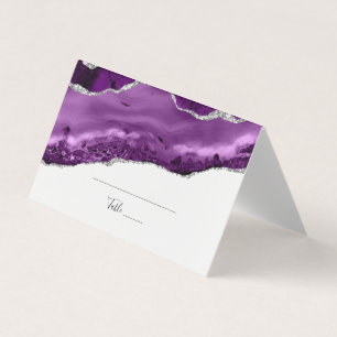 Carte de table élégante violette argentée pliée