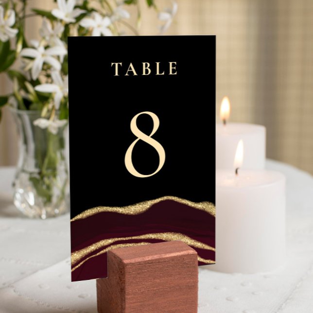 Carte de table en pierre de taille rouge (Créateur téléchargé)