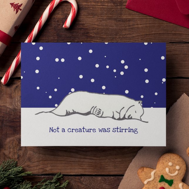 Carte de vacances fin Noël de l'ours polaire doré (This polar bear Christmas card features my own unique art of a cute bear sleeping in the snow.)