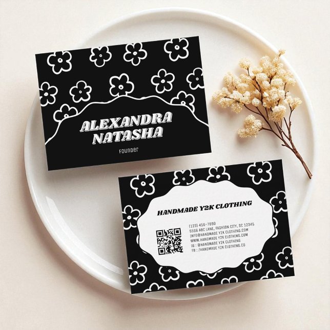 Carte De Visite Black Blanc Fleur Y2K Vêtements faits main (Black White Y2K Flower Handmade Clothing Business Card)
