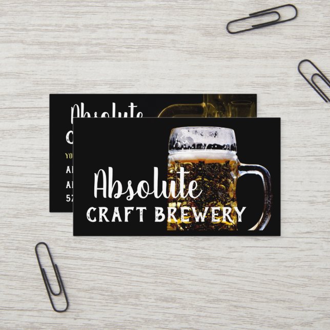 Carte De Visite Brasserie sophistiquée de métier de tasse de bière (Devant/Arrière en situation)