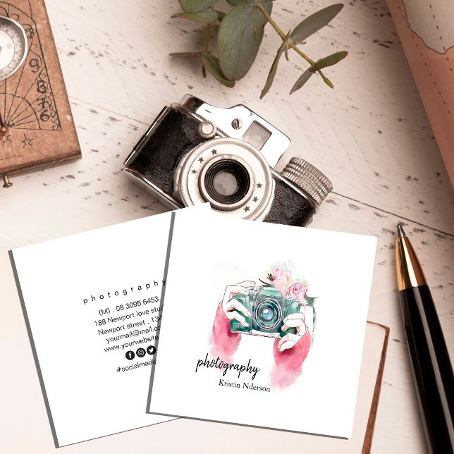 Carte De Visite Carré Caméra Aquarelle Avec Rose (Watercolor Camera With Pink Square Business Card #camerabusinesscard #watercolorcamera #abstract)
