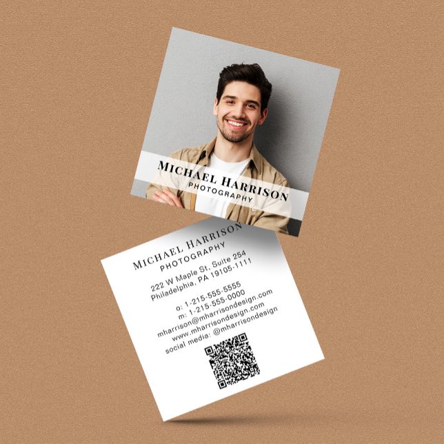 Carte De Visite Carré Code QR photo professionnel (Make connections and leave a lasting impression with our modern QR code and photo business card)