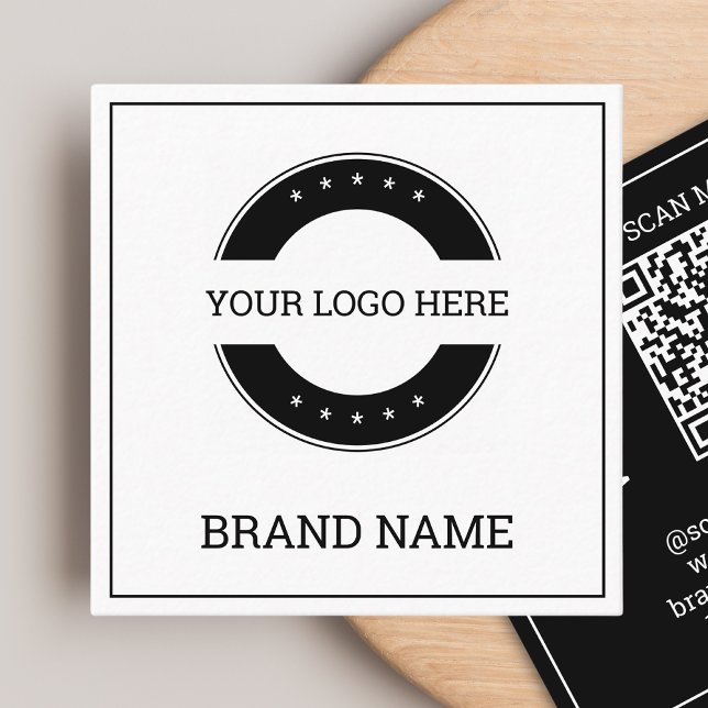 Carte De Visite Carré Code QR scannable moderne numérique noir et blanc (Scannable QR Code Modern Digital Black and White Square Business Card)