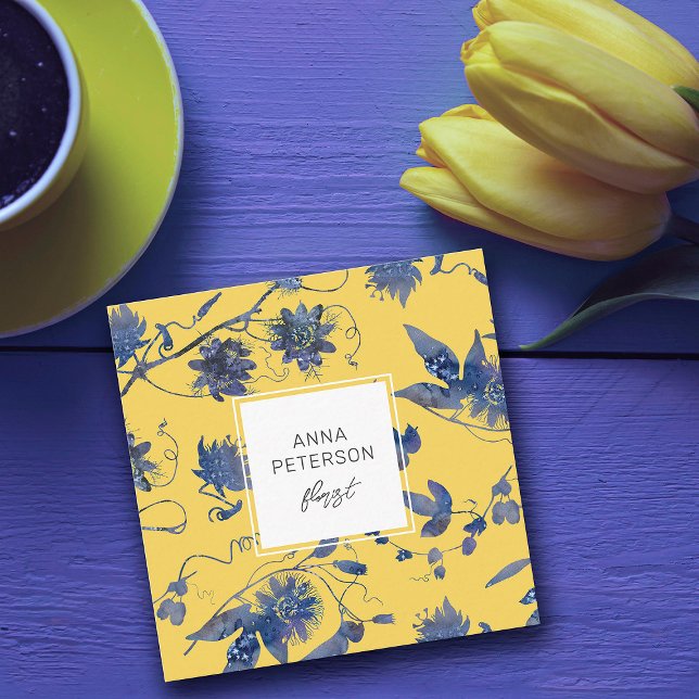 Carte De Visite Carré Fleurs bleues élégantes modernes sur Jaune (Créateur téléchargé)