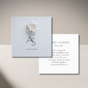 Carte De Visite Carré Monogramme Floral Minimaliste Blanc Bleu