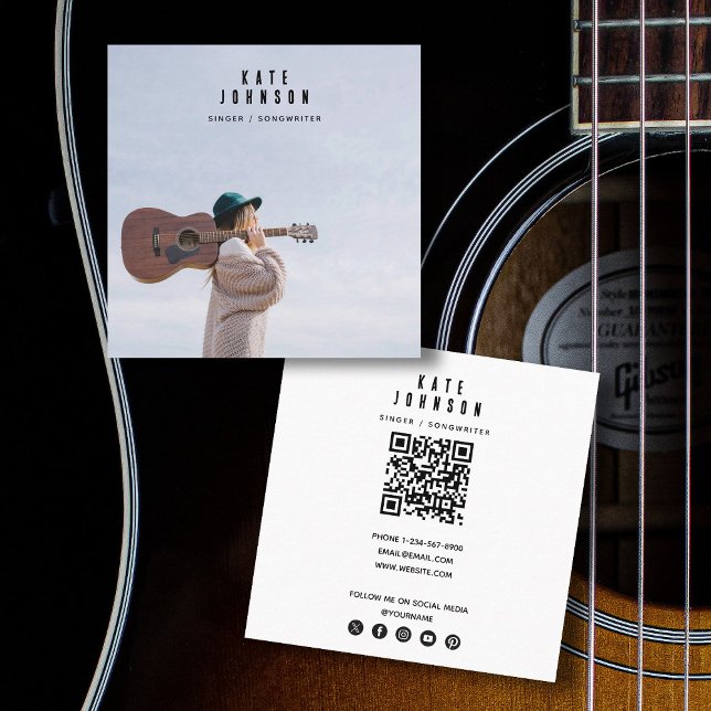 Carte De Visite Carré Musicien Chanteur moderne Photo Médias sociaux Cod (Modern Singer Musician Photo Social Media QR Code Square Business Card)
