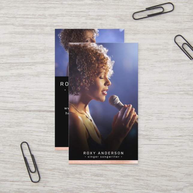 Carte De Visite Chanteur musicien moderne Black Rose Gold Foil (Devant/Arrière en situation)
