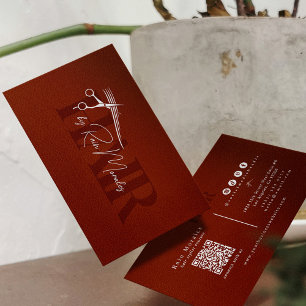 Carte De Visite Chic Auburn Hairstylist Ciseaux Minimal QR Code