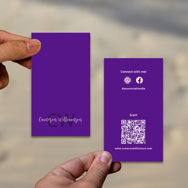 Carte De Visite Chic Solid Indigo violet Monogramme QR Code Social (Chic Solid Indigo Purple Monogram QR Code Social Business Card)