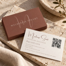 Code QR scannable monogramme professionnel moderne