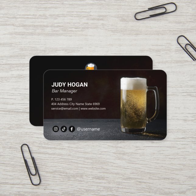 Carte De Visite Commerce moderne de la bière | Décontracté Black B (Devant/Arrière en situation)