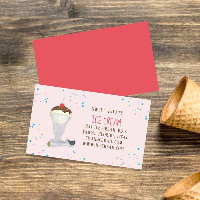 Carte De Visite Cute Ice Cream Restaurant Personnalisé (Classic Ice Cream Sundae Business card template. )