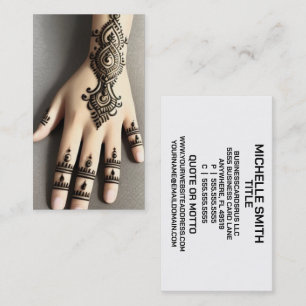 Carte de visite de tatouage à la main au henné