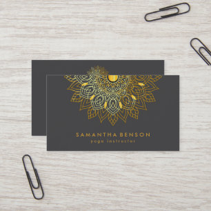 Carte de visite de yoga avec logo de fleur de lotu
