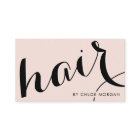 Ecriture styliste moderne de cheveux rose