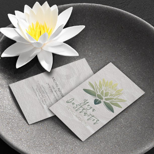 Carte De Visite Élégant blanc & vert Lotus Yoga Instructeur Script