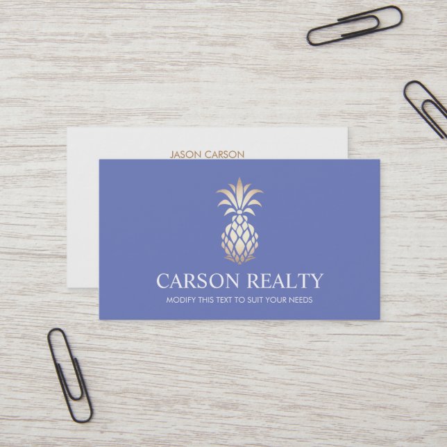 Carte De Visite Élégant Immobilier Ananas Logo Périwinkle (Devant/Arrière en situation)