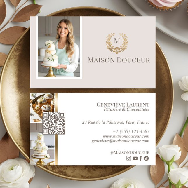 Carte De Visite Elegant Luxury Home Baker Floral Crest Monogram  (Elegant Luxury Home Baker Floral Crest Monogram Business Card)