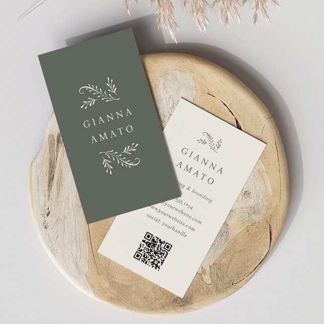 Carte De Visite Élégant vert et crème Botanique QR Code vertical (Créateur téléchargé)