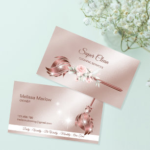 Carte De Visite Femme de ménage nettoyant une maison rose gold sci