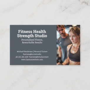 Carte De Visite Femme en entraînement à la salle de sport Fitnes