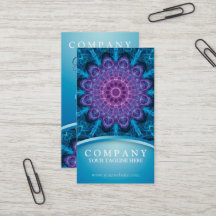 Fleur pourpre spirituelle, mer de bleu