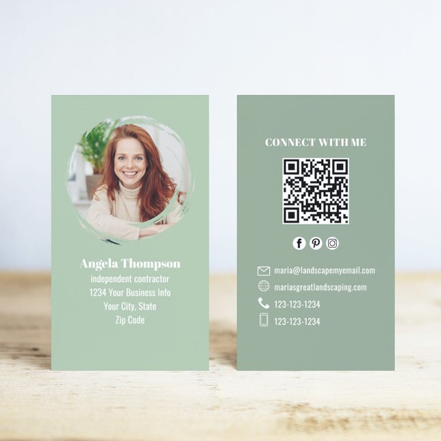 Carte De Visite Green Photo QR Code Connect with Me Business (Green photo business card with QR code template.)
