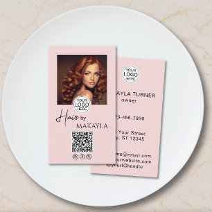 Carte De Visite Logo de code QR de style écriture rose pâle pour c