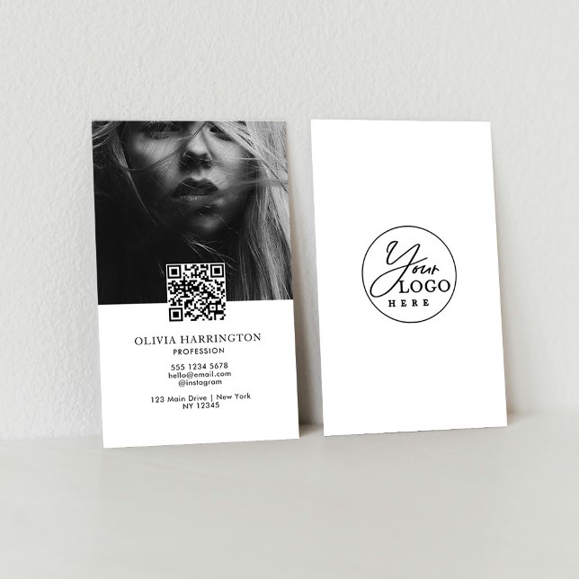 Carte De Visite Logo de code QR photo noir et blanc minimal (Créateur téléchargé)