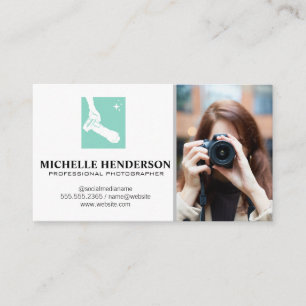 Carte De Visite Logo de la caméra Femme tenant un appareil photo