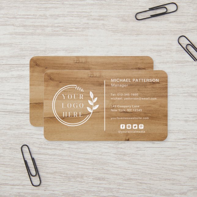 Carte De Visite Logo Médias sociaux QR Code Carpentry Wood Modern (Devant/Arrière en situation)