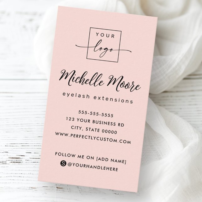 Carte De Visite Logo personnalisé blanc rose (Blush pink vertical custom logo business card)