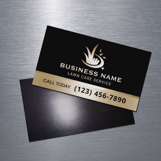 Carte De Visite Magnétique Lawn Care Logo Modern Black & Gold Landscaping (Créateur téléchargé)