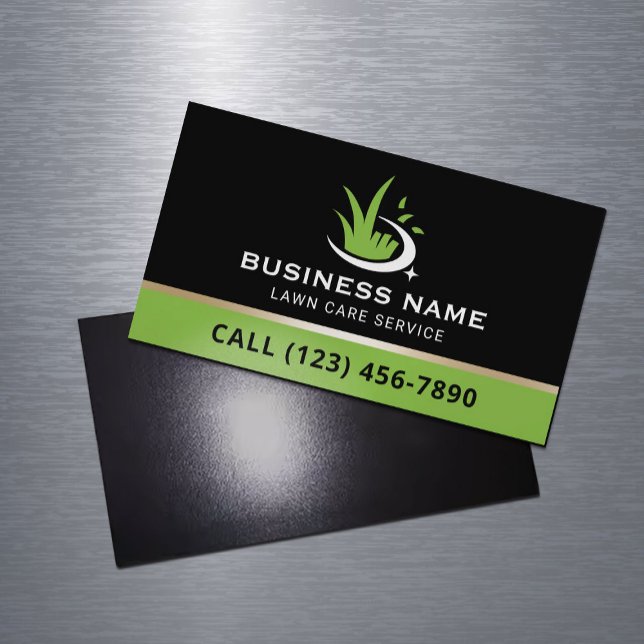 Carte De Visite Magnétique Lawn Care Logo Professional Landscaping Service (Créateur téléchargé)