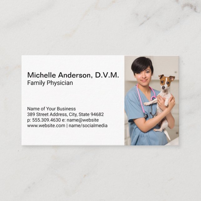 Carte De Visite Médecin de Vétérinaire tenant chien (Devant)
