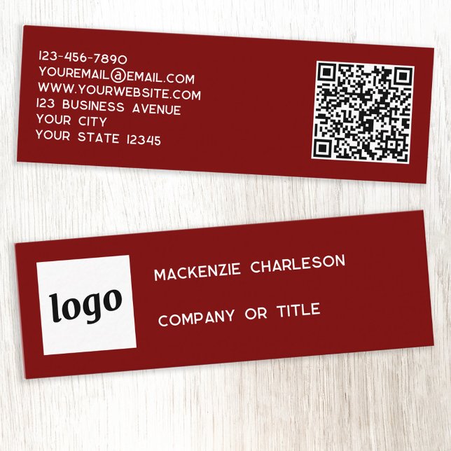 Carte De Visite Mini Logo simple et code QR noir Bourgogne rouge (Simple logo QR code custom text professional branding mini business card dark burgundy red)