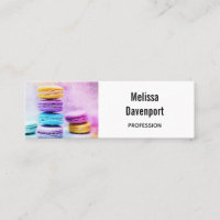 Photo de macarons colorés et délicieux