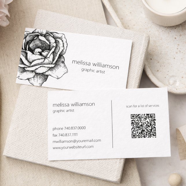 Carte De Visite Minimalist Floral with QR Code  (Créateur téléchargé)