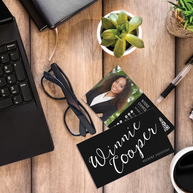 Carte De Visite Nom de script minimaliste moderne noir blanc (Créateur téléchargé)