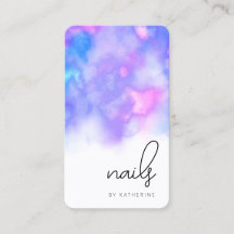 Ongles d'aquarelle violet clair moderne